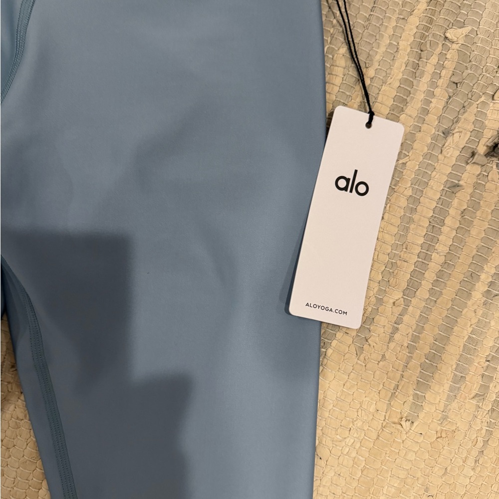 ALO Yoga 7/8 airlift leggings - Picture 5 of 6